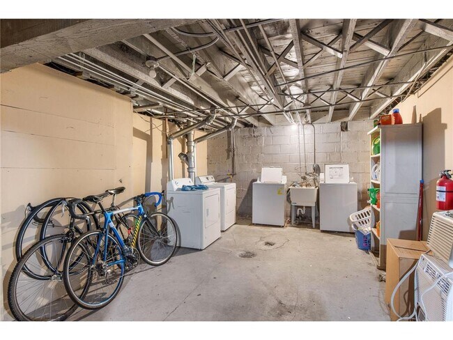 Foto del edificio - 1431 Jefferson St NE