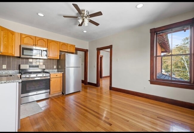 Foto del edificio - 118 Elm St