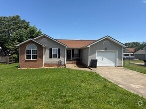 Building Photo - 513 Gainey Dr