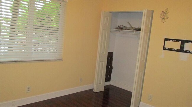 Foto del edificio - 3321 NW 47th Terrace