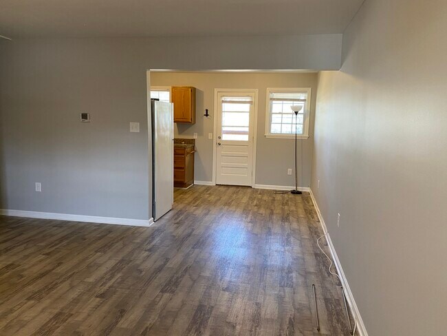 Foto del edificio - 3963 W Montague Ave