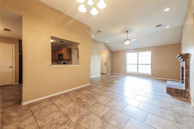 Foto del edificio - 2313 Crestview Ln