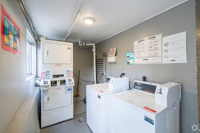 Laundry Facility - 400 S. Mariposa