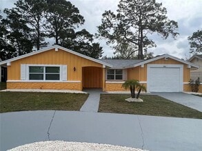 Building Photo - 8414 Clover Hill Loop