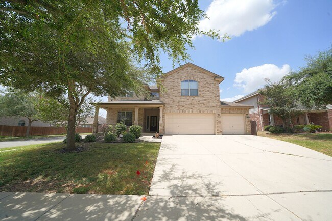 Foto del edificio - Spacious Home in Cibolo with 3 Car Garage! Realor Commission: $750