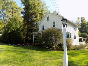 Building Photo - 6 Hillside Ave