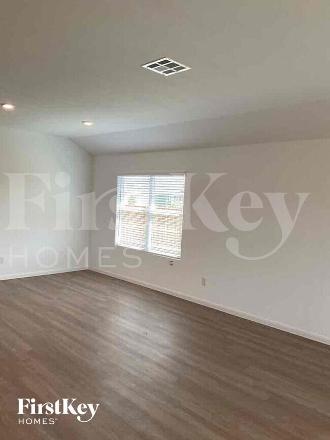 Foto del edificio - 31641 Acacia Vis