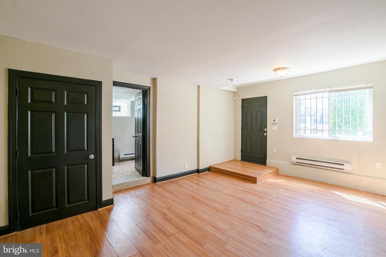 5700 N 20th St Unit LOWER, Philadelphia, PA 19138 Room for Rent in