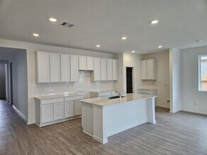 Building Photo - 26435 Wild Stonecrop Ln
