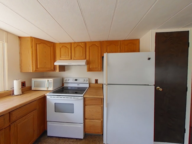 Building Photo - 3120 Gold Charm Dr