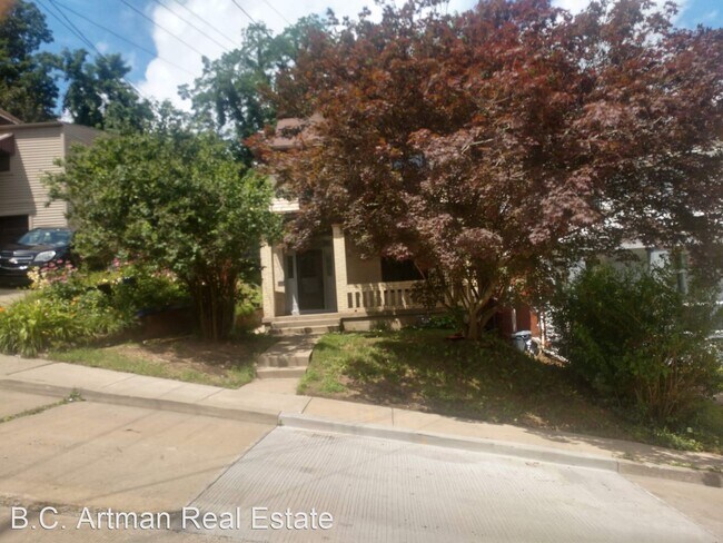 Building Photo - 3 br, 1 bath House - 1622 Dagmar Avenue
