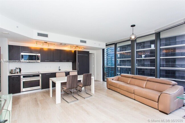 Foto del edificio - 55 SW 9th St