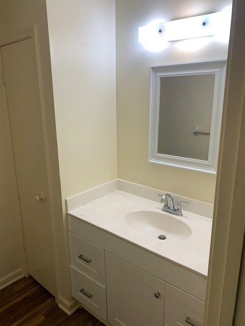 Foto del edificio - 3898 Laurelhill Ln