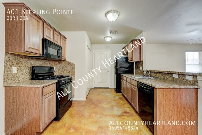 Foto del edificio - 401 Sterling Pointe Way