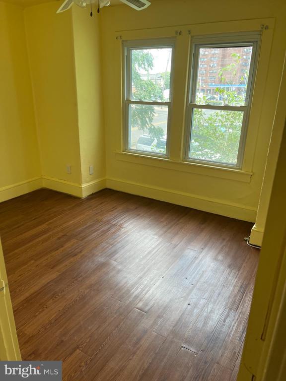 Foto del edificio - 109-111 N 2nd St