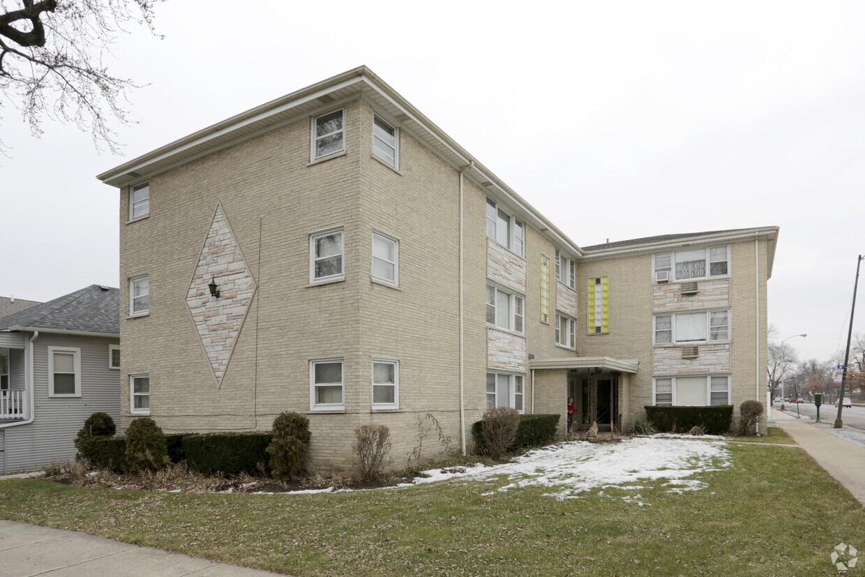 Foto principal - 3556 N Nagle Ave