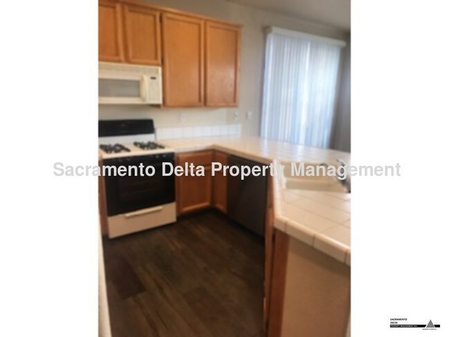 Foto del edificio - 3445 Molokai Rd