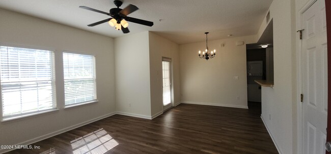 Building Photo - 575 Oakleaf Plantation Pkwy