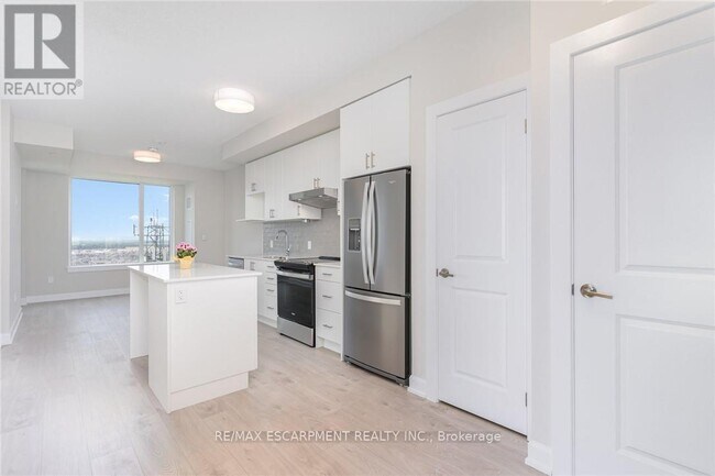 Photo du bâtiment - 3220 William Coltson Ave