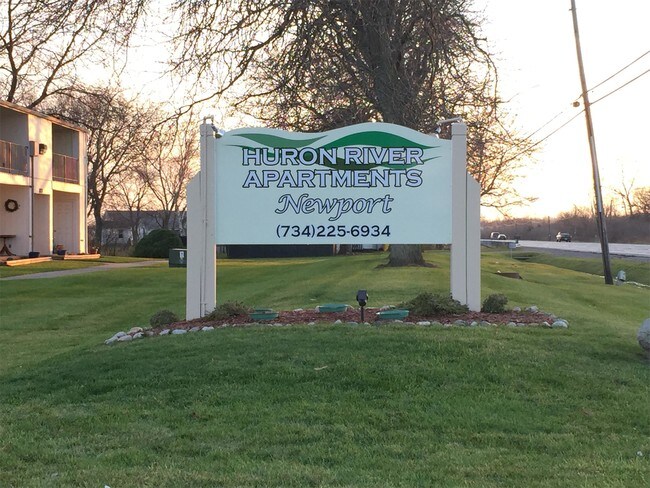 Building Photo - 8380 N Telegraph Rd