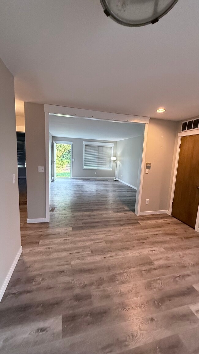 Open concept living room, dining room, kitchen - 990 Highline Dr