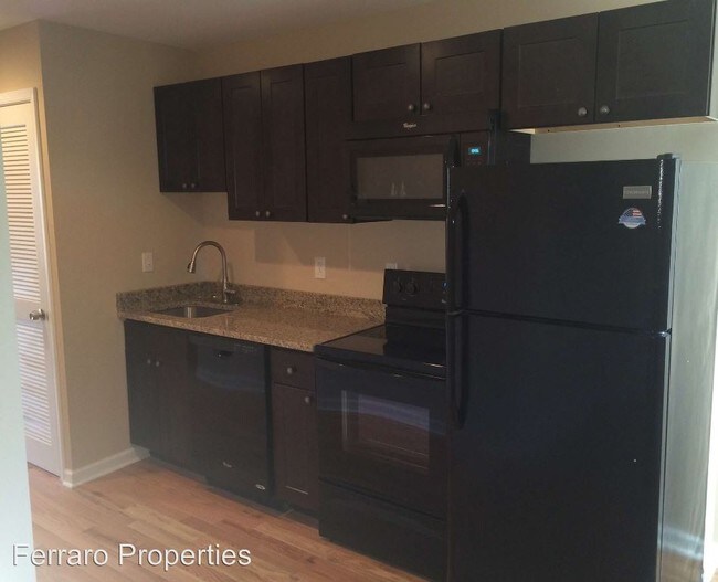 Building Photo - 408 N 41st St