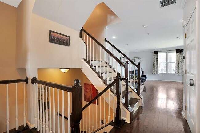 Foto del edificio - 428 Newburgh Ct