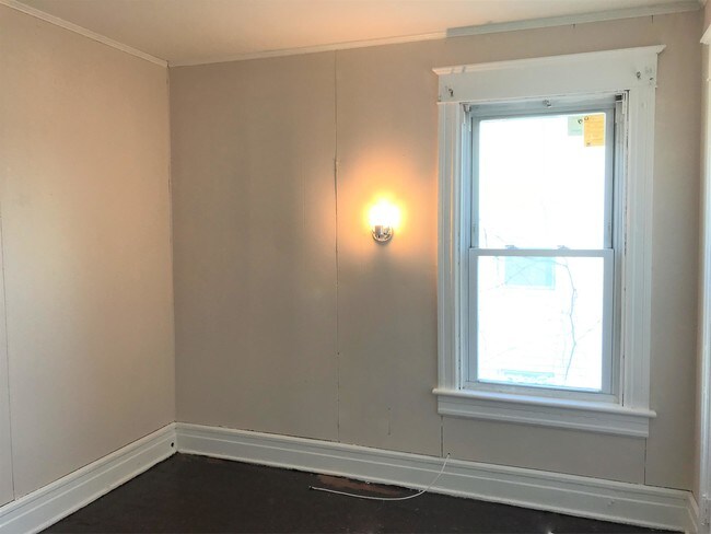 Building Photo - 56 S Cherry St