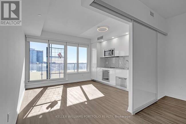 Building Photo - 75 Canterbury Pl