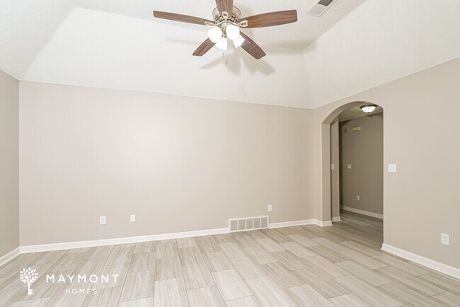 Foto del edificio - 1413 Marhill Cove