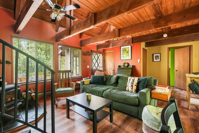 Foto del edificio - 64863 E Lupine Dr