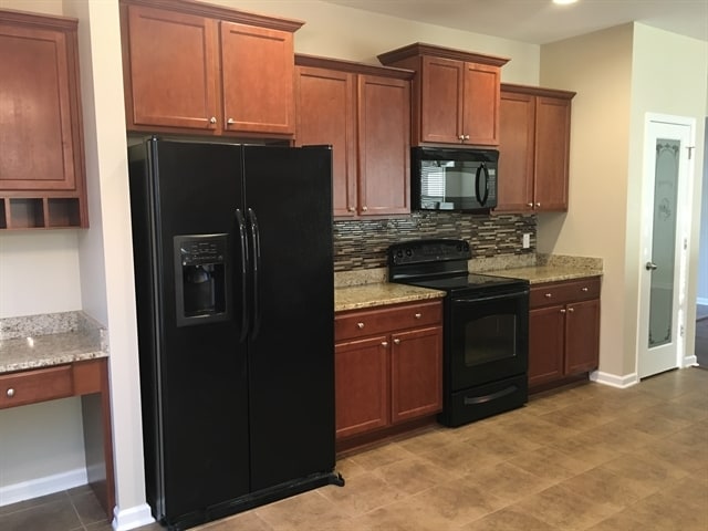 Foto del edificio - 715 Canyon Dr