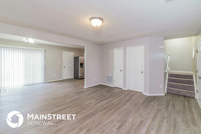 Building Photo - 9620 River Trail Dr