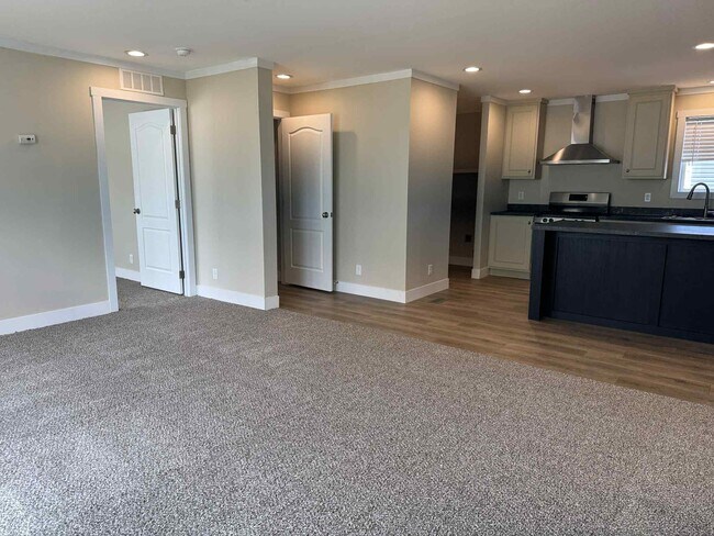 Foto del edificio - 48571 Lakeview Cir