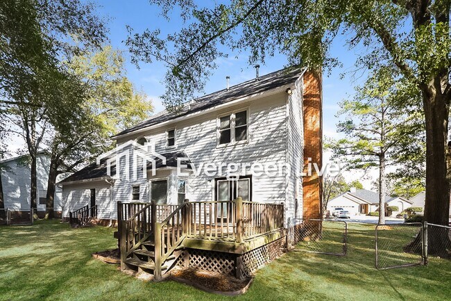 Building Photo - 213 Whitehurst Way