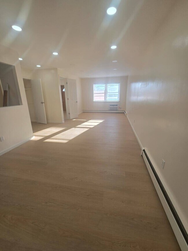 Foto del edificio - 1-80 Beach 118th St