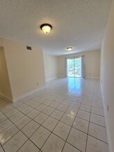 Building Photo - 4304 NW 9th Ave