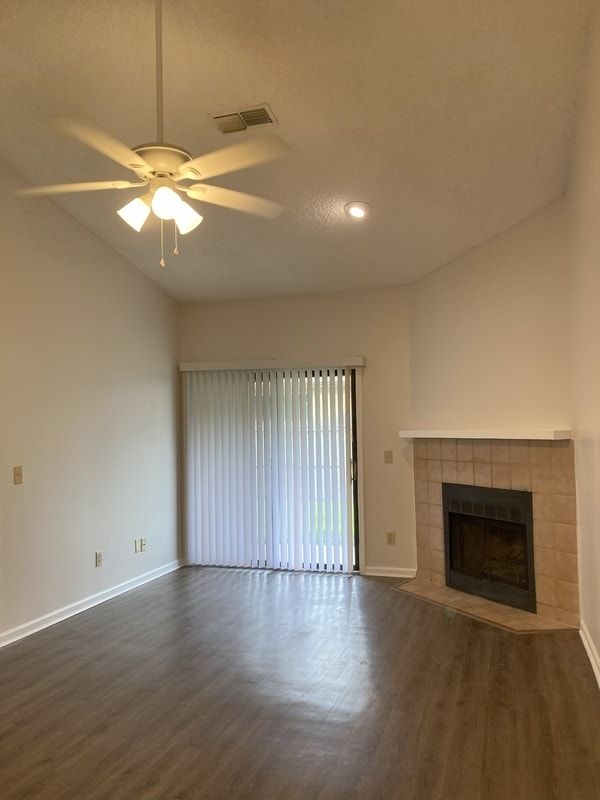 Foto del edificio - 1290 Jefferson Ave