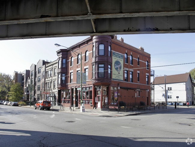 Building Photo - 3356-3358 Sheffield Ave