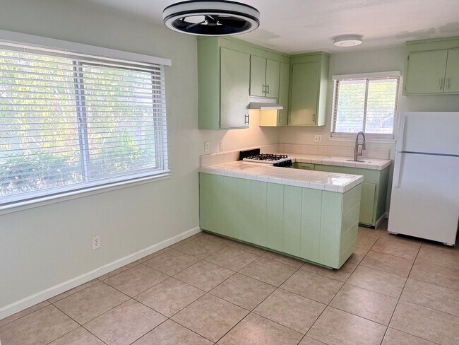 Foto del edificio - 5803 Woodleigh Dr