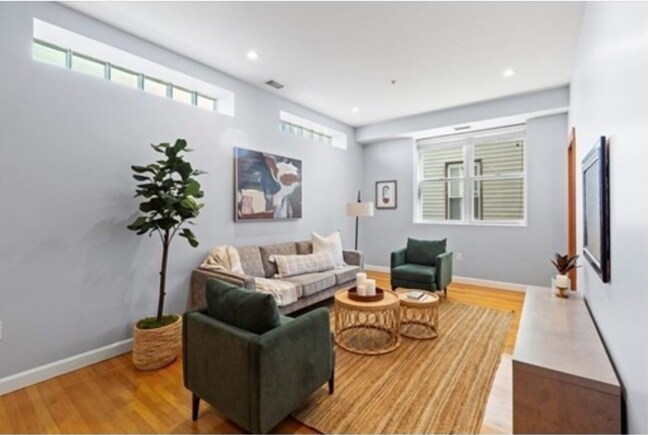 Foto del edificio - 176 Chelsea St