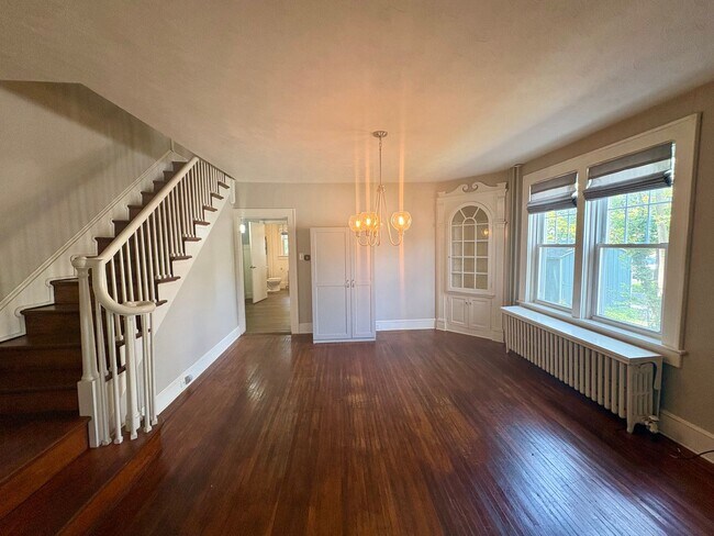 Foto del edificio - 4 Bedroom 1.5 Bath in Suburban SD- Large Yard/Deck and Garage