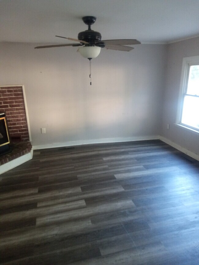 Foto del edificio - 411 N Cochran St