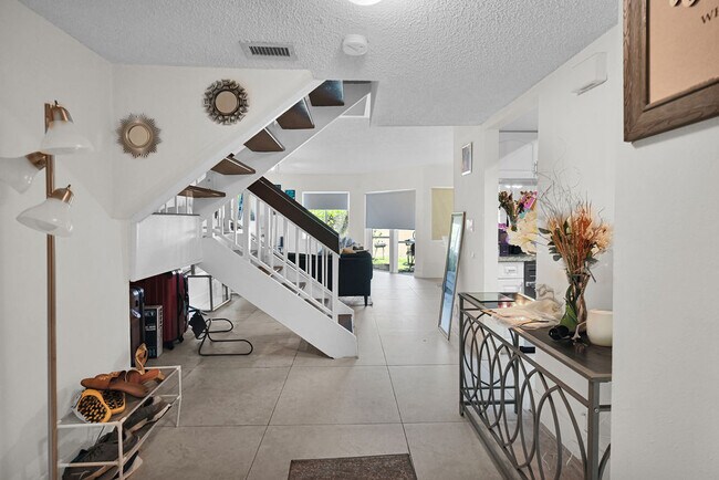 Foto del edificio - 7887 NW 7th Ct