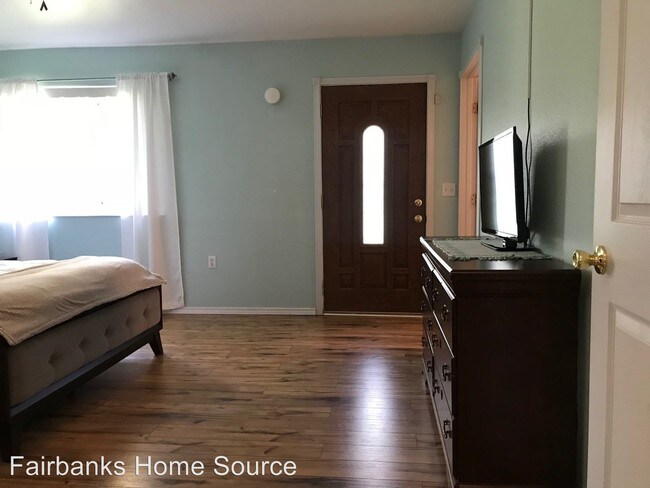 Building Photo - 3 br, 2 bath House - 1070 Clover Leaf Dr.