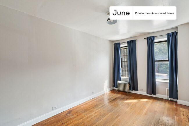 Building Photo - Room in Shared 4 bed/1 bath home