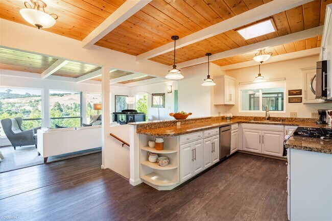 Foto del edificio - 4 br, 3 bath House - 38 Shelley Drive