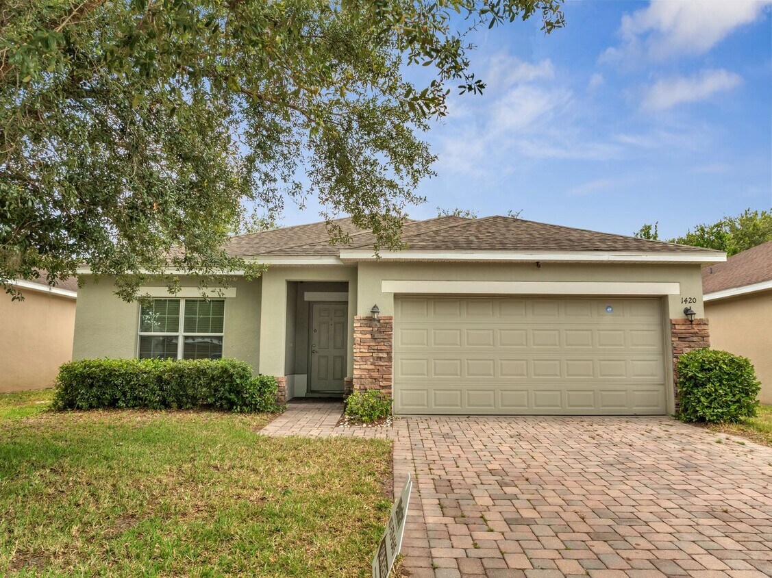 4/2 in Davenport with a scenic view! Avail... - 4/2 in Davenport with a scenic view! Avail...