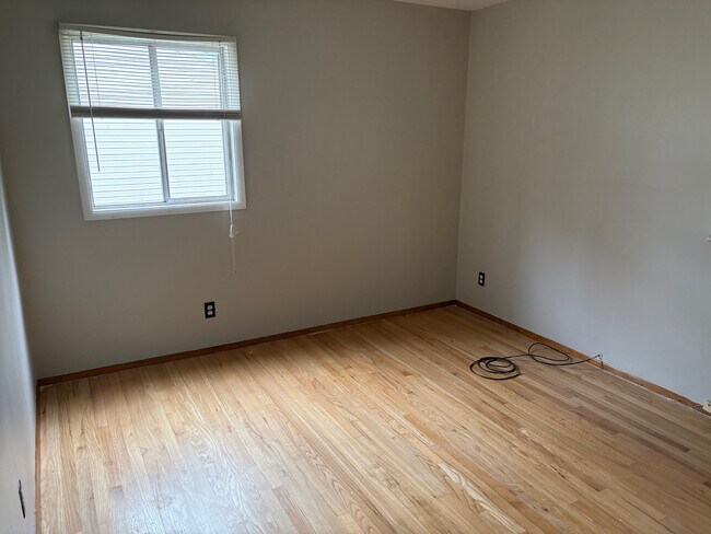 Foto del edificio - 2525 E 44th St