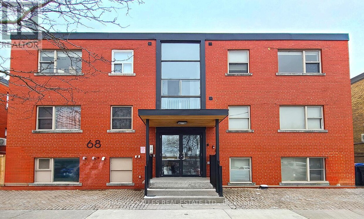 Primary Photo - 68-68 Fifteenth St